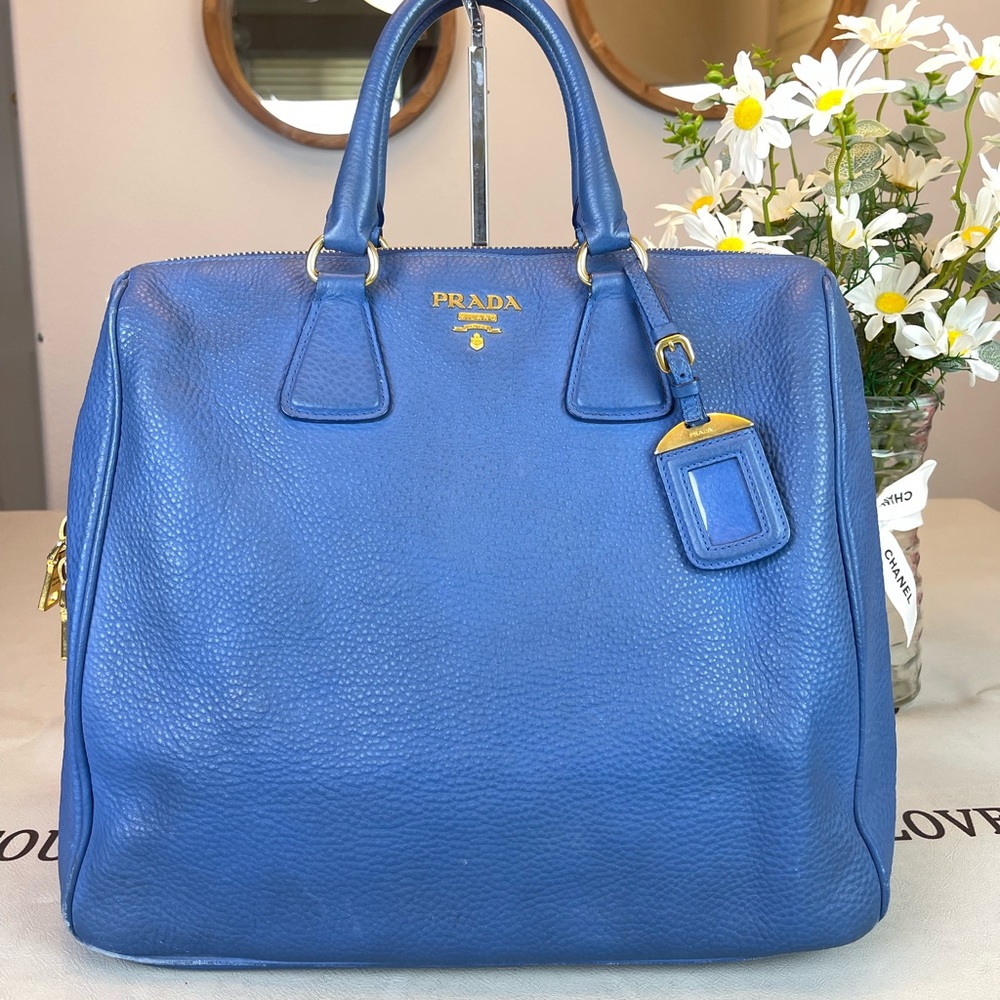 Prada blue leather Saffiano Lux Satchel Handbag - Picture 2 of 16